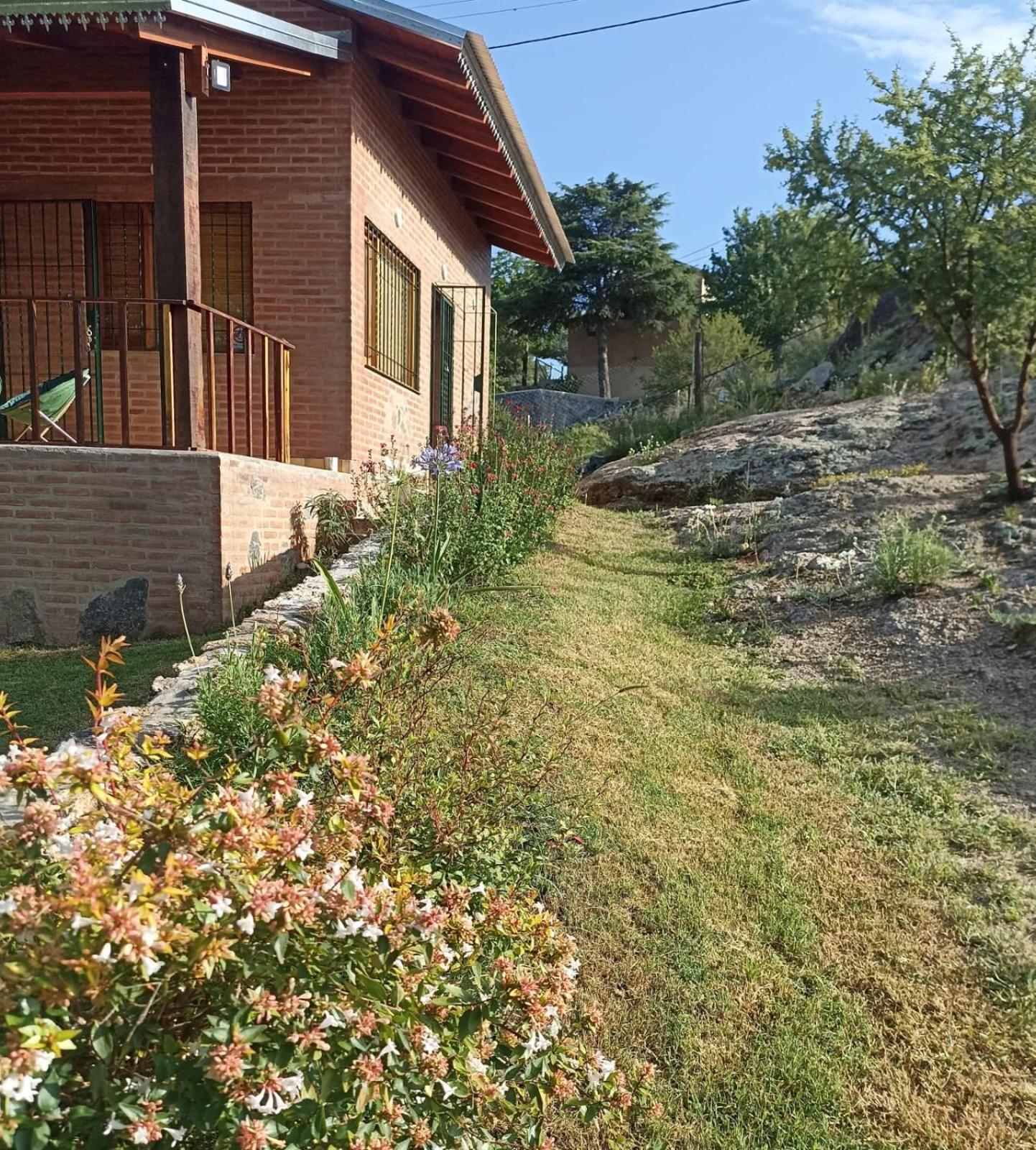 Cabanas Farah Estancia Vieja Ideal Para 2 A 3 Huespedes Вілья-Карлос-Пас Номер фото